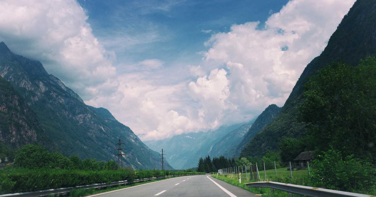 预见未来，把握现在：2026年为何要为孩子选择电子商务专业？