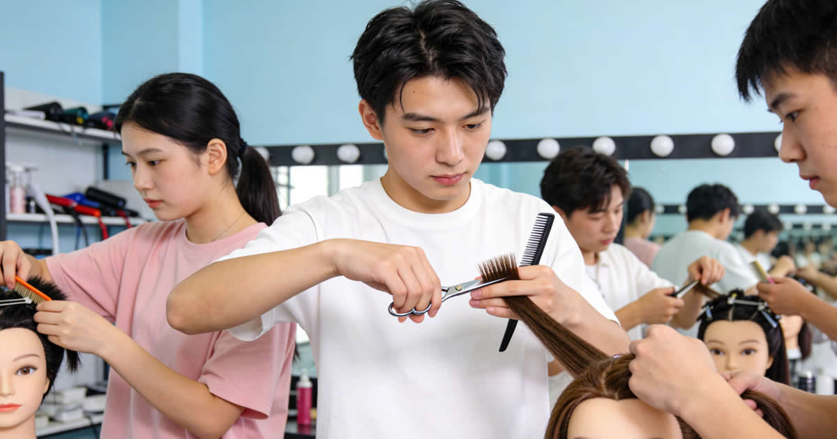 美发与形象设计